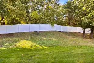 18 Waters Edge Dr, Ludlow, MA 01056 - Photo 17