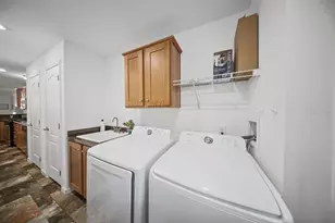 2 Hawthorne Ln, Nashua, NH 03062 - Photo 29