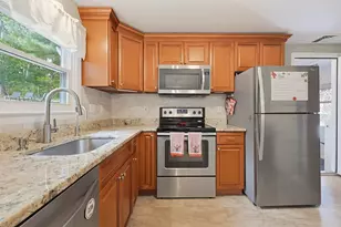 49 Walnut St, Attleboro, MA 02703 - Photo 7