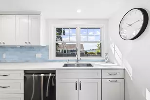11 Palm St, Falmouth, MA 02536 - Photo 15