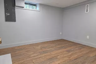 1042 W Boylston St, Worcester, MA 01606 - Photo 21
