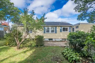63 Martha St, Chicopee, MA 01020 - Photo 9