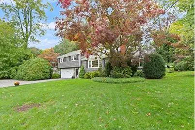 70 Longview Road, Reading, MA 01867 - Photo 3