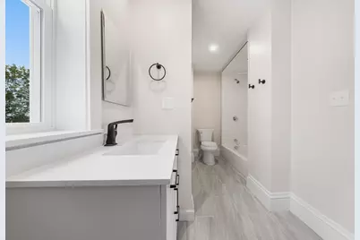 471 Beech St #2, Boston, MA 02131 - Photo 11
