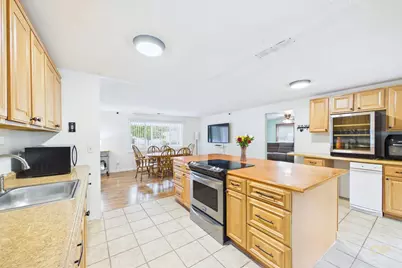 186 Powderhorn Dr, Taunton, MA 02780 - Photo 7