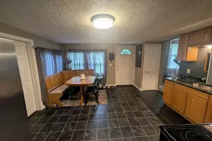 195 Ambrose, Springfield, MA 01109 - Photo 7