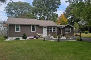 195 Ambrose, Springfield, MA 01109 - Photo 1