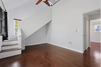 113 Governor Winthrop Rd #113, Somerville, MA 02145 - Photo 9