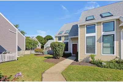 113 Governor Winthrop Rd #113, Somerville, MA 02145 - Photo 1