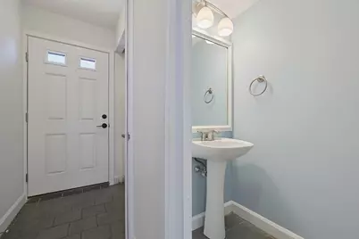 113 Governor Winthrop Rd #113, Somerville, MA 02145 - Photo 13