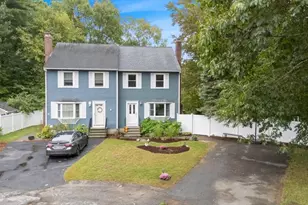 22 Riverbank Cir, Haverhill, MA 01835 - Photo 5