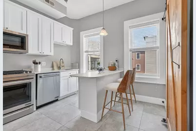 466 E 3rd St #2, Boston, MA 02127 - Photo 9