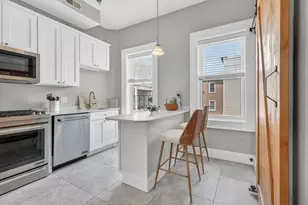 466 E 3rd St, Boston, MA 02127 - Photo 9