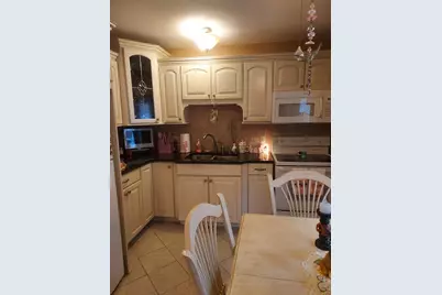 25 Holloway St, Berkley, MA 02779 - Photo 15