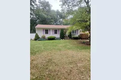 25 Holloway St, Berkley, MA 02779 - Photo 1