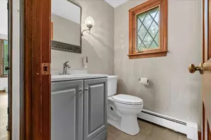 33 Old Carriage Ln, Braintree, MA 02184 - Photo 13