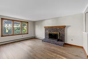33 Old Carriage Ln, Braintree, MA 02184 - Photo 7