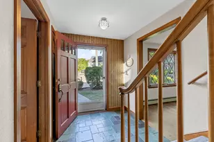 33 Old Carriage Ln, Braintree, MA 02184 - Photo 5