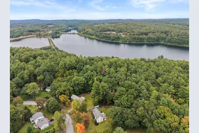 22 Townsend Dr, West Boylston, MA 01583 - Photo 3