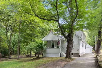 39 Montrose Ave, Wakefield, MA 01880 - Photo 1