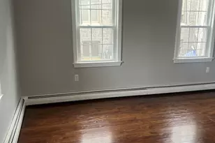 80 Pleasant St, Gloucester, MA 01930 - Photo 5