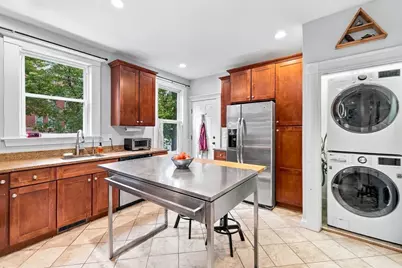 22 Hewlett St #1, Boston, MA 02131 - Photo 17