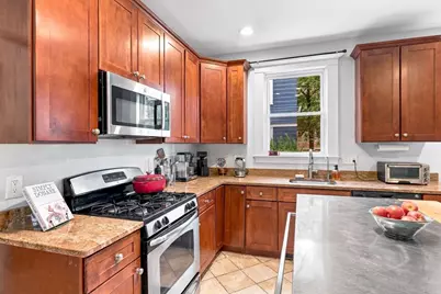 22 Hewlett St #1, Boston, MA 02131 - Photo 15