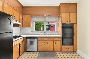 36 Hastings St, Boston, MA 02132 - Photo 19