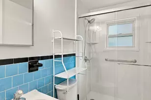 36 Hastings St, Boston, MA 02132 - Photo 17