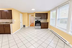 37 Maverick St, Chelsea, MA 02150 - Photo 13