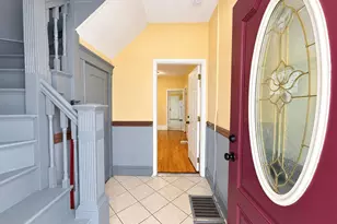 37 Maverick St, Chelsea, MA 02150 - Photo 5