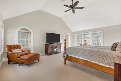 135 Edmunds Road, Wellesley, MA 02481 - Photo 17