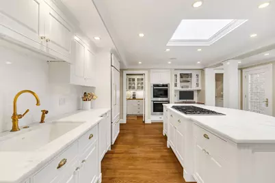 135 Edmunds Road, Wellesley, MA 02481 - Photo 9