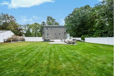 14 Nelson St, Hopedale, MA 01747 - Photo 5