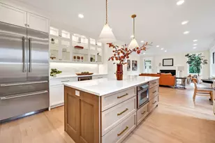 54 Maple St, Concord, MA 01742 - Photo 5
