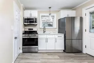 31 Cabot, Beverly, MA 01915 - Photo 3