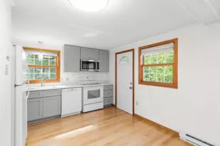 5 Memorial Dr, Northborough, MA 01532 - Photo 17