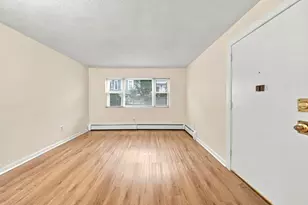 5 Melbourne St, Boston, MA 02124 - Photo 15