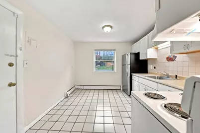 5 Melbourne St #2, Boston, MA 02124 - Photo 5