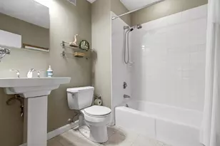 249 W Newton St, Boston, MA 02116 - Photo 25