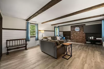 211 Cross St, Hanson, MA 02341 - Photo 5