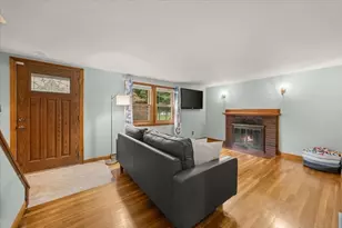 211 Cross St, Hanson, MA 02341 - Photo 15