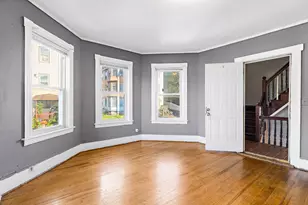 11 Glenwood St, Worcester, MA 01610 - Photo 15
