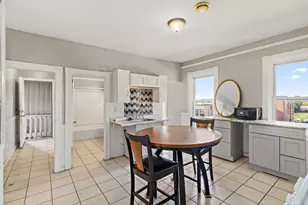 11 Glenwood St, Worcester, MA 01610 - Photo 33