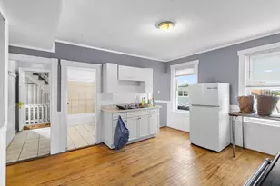 11 Glenwood St, Worcester, MA 01610 - Photo 13
