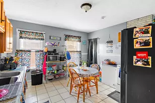 11 Glenwood St, Worcester, MA 01610 - Photo 5