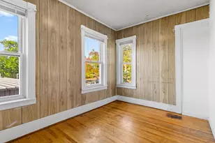 11 Glenwood St, Worcester, MA 01610 - Photo 17