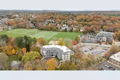 16 Stearns Rd #304, Wellesley, MA 02482 - Photo 11