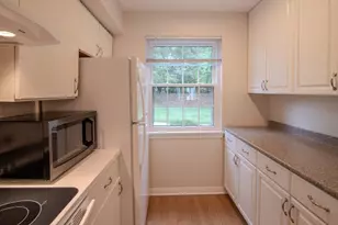 106 Windsor Dr, Framingham, MA 01701 - Photo 11