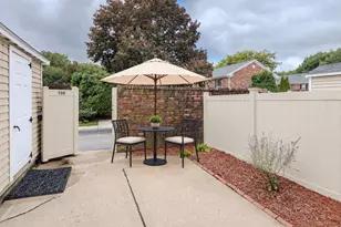 106 Windsor Dr, Framingham, MA 01701 - Photo 15